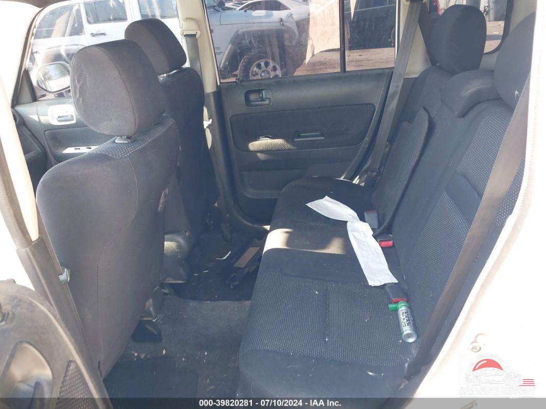 JTLKT324250212489 2005 SCION XB photo no. 8