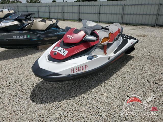 YDV08004B111 2011 SEAD JETSKI photo no. 2