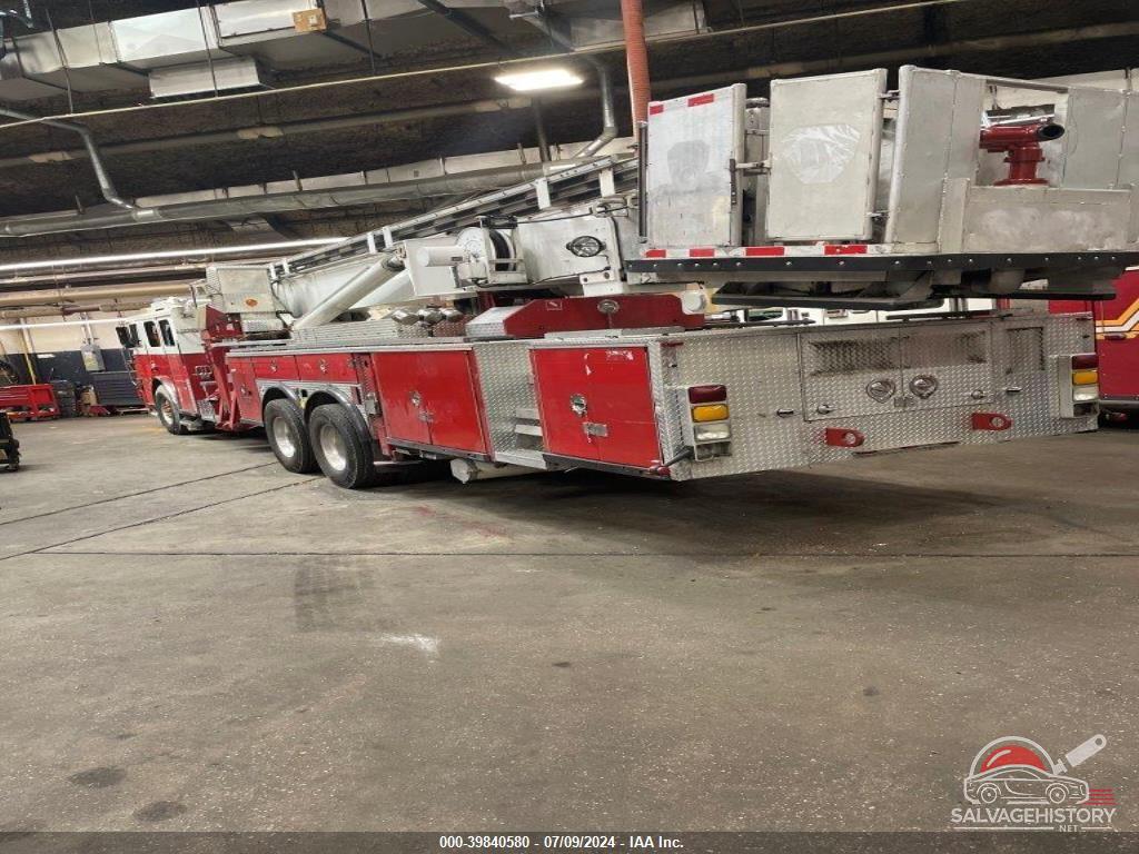 1F9HG38J21CST2079 2001 SEAGRAVE FIRE APPARATUS SEAGRAVE photo no. 3