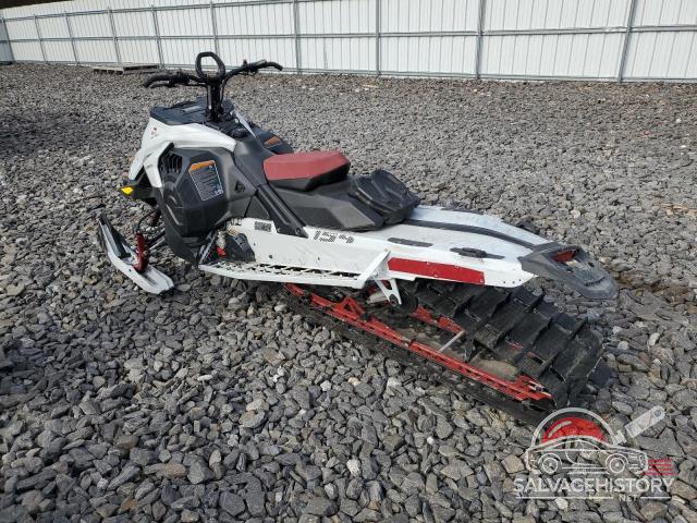 2BPSTNPL9PV000065 2023 SKI DOO SNOWMOBILE photo no. 3