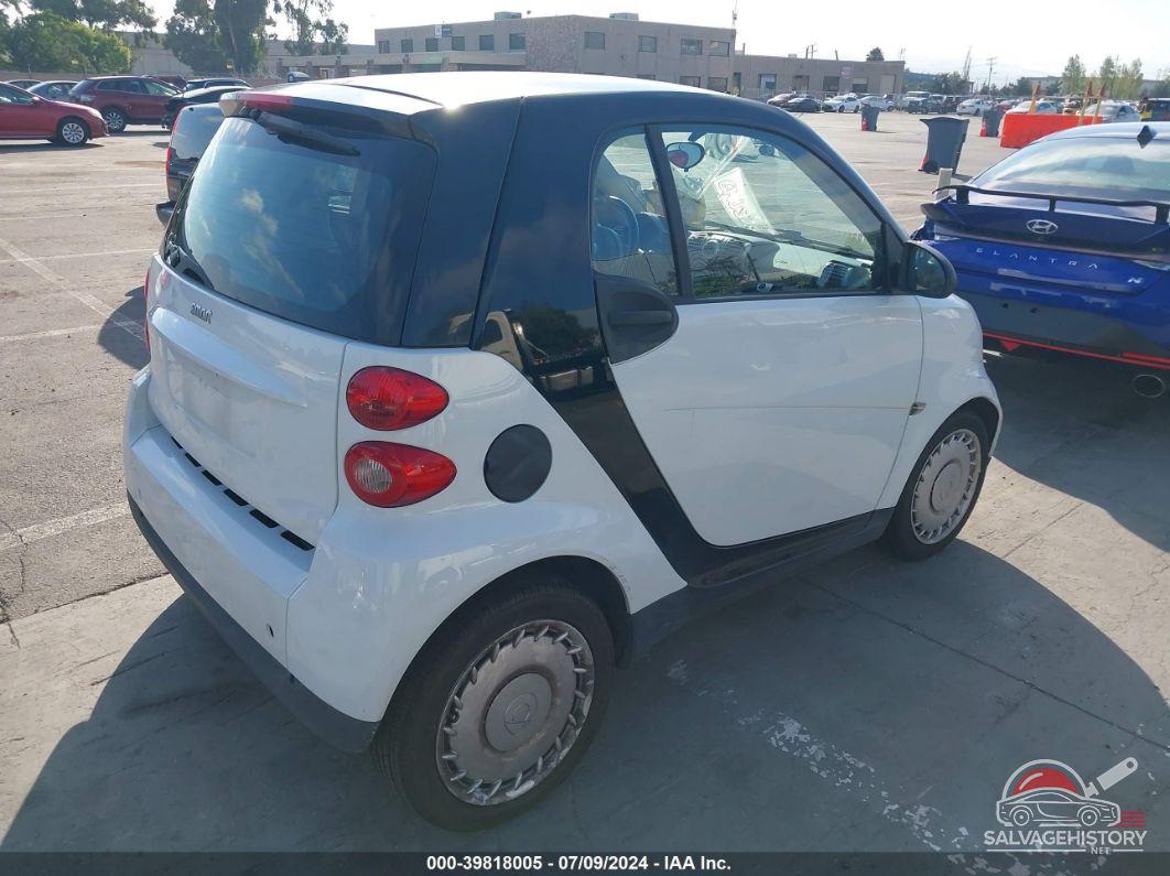 WMEEJ31XX9K308957 2009 SMART FORTWO photo no. 4
