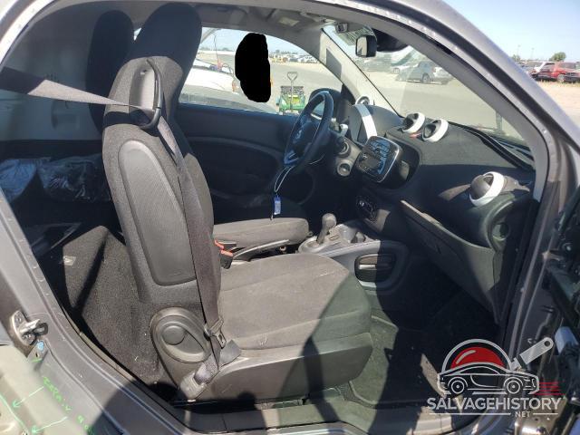 WMEFJ9BA5KK370600 2019 SMART FORTWO photo no. 10