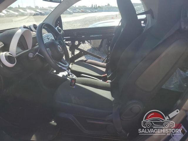 WMEFJ9BA5KK370600 2019 SMART FORTWO photo no. 7