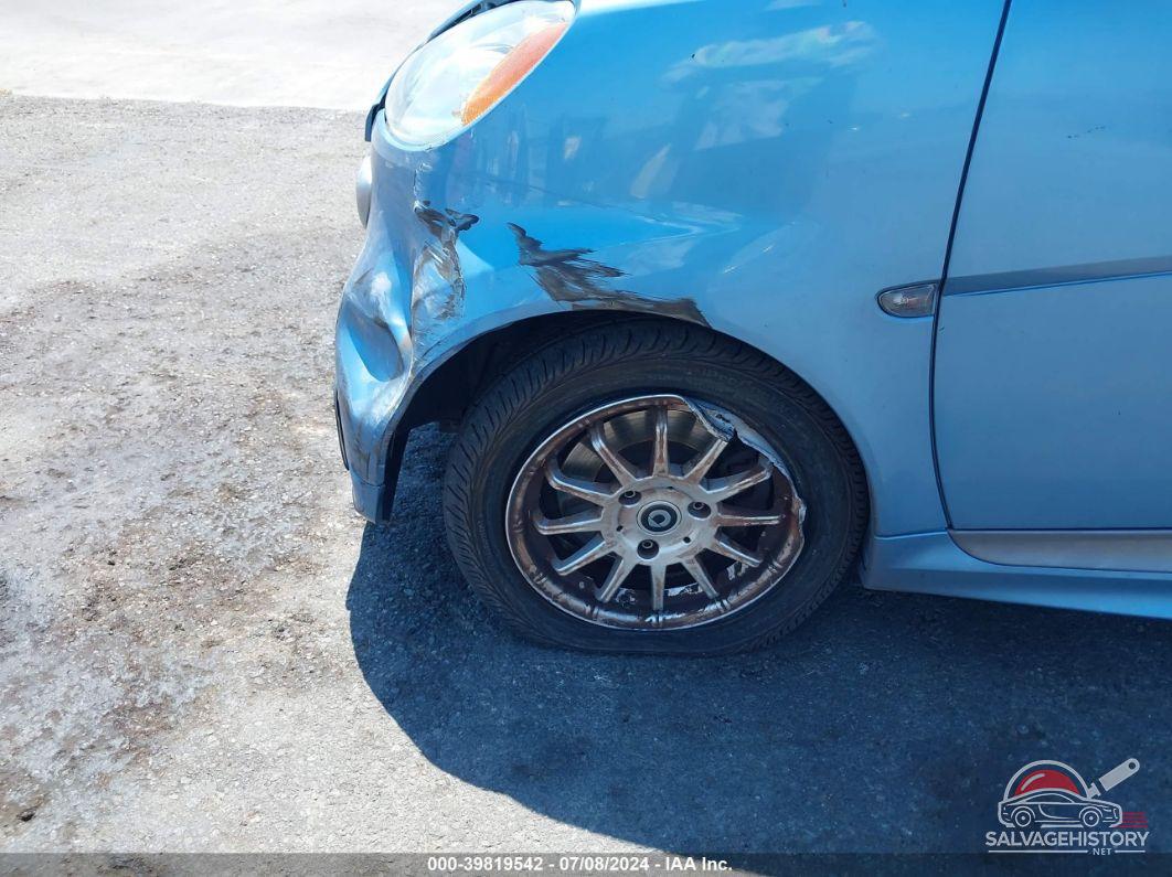 WMEEJ9AA8EK731271 2014 SMART FORTWO ELECTRIC DRIVE photo no. 6