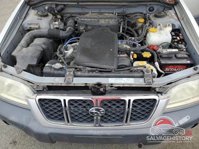 JF1SF63551H758300 2001 SUBARU FORESTER photo no. 11