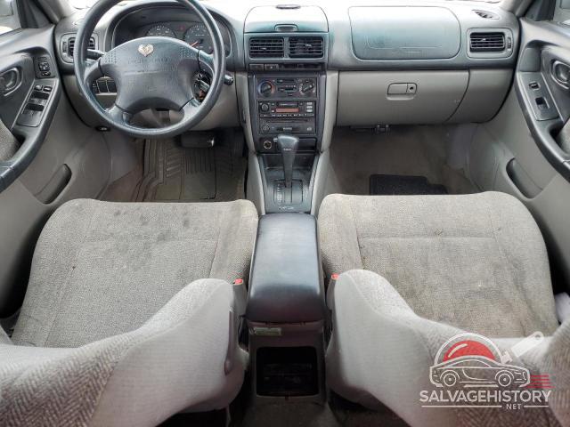 JF1SF63551H758300 2001 SUBARU FORESTER photo no. 8