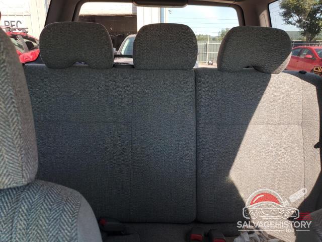 JF1SF65651H718563 2001 SUBARU FORESTER photo no. 10