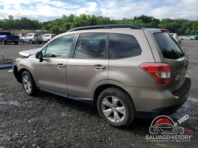 JF2SJAFC2FH547084 2015 SUBARU FORESTER photo no. 2
