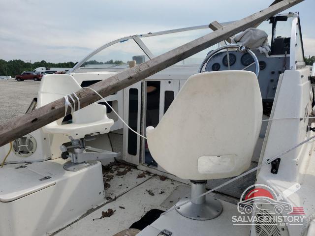 SB2F0068A494 1994 SUND BOAT photo no. 5