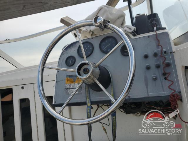 SB2F0068A494 1994 SUND BOAT photo no. 8