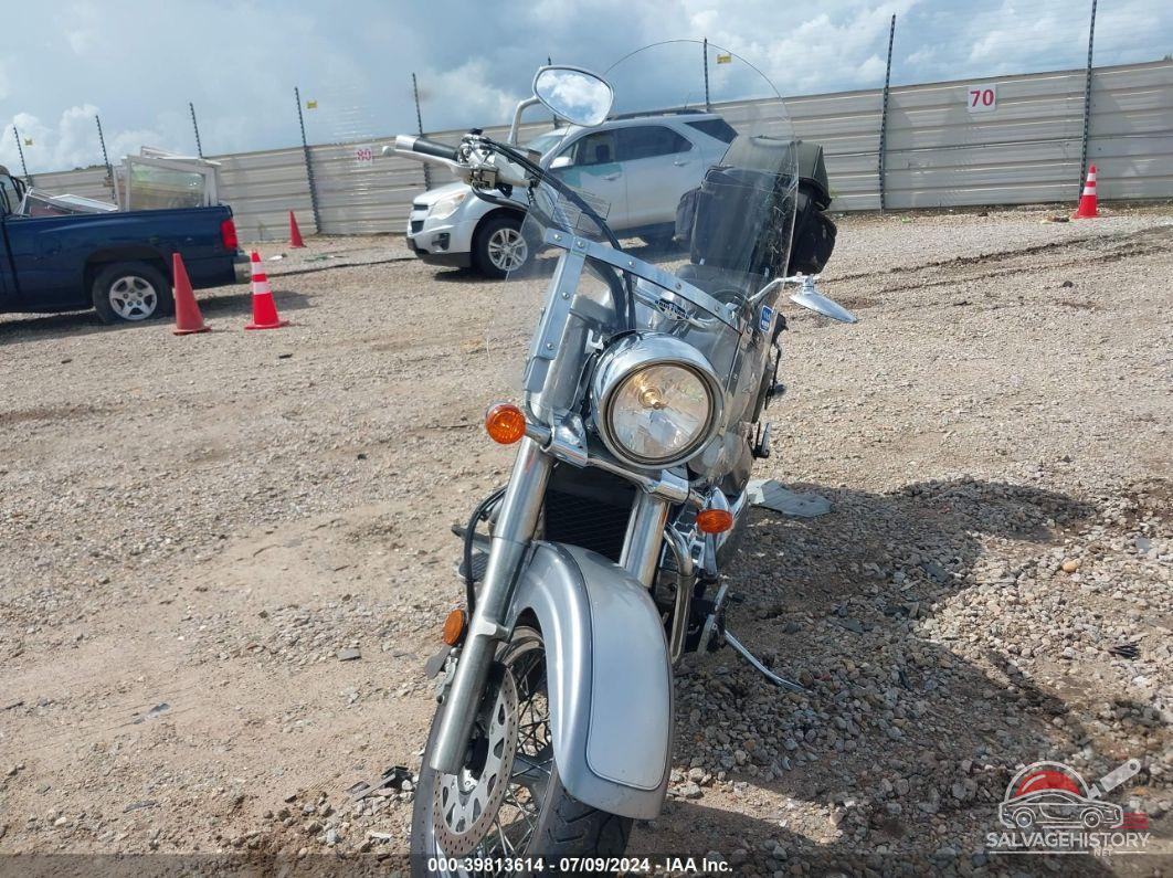 JS1VS55A762118892 2006 SUZUKI C50 photo no. 5