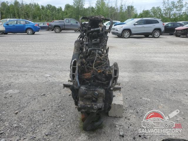 JS1VU51A8E2102781 2014 SUZUKI CYCLE DL photo no. 2