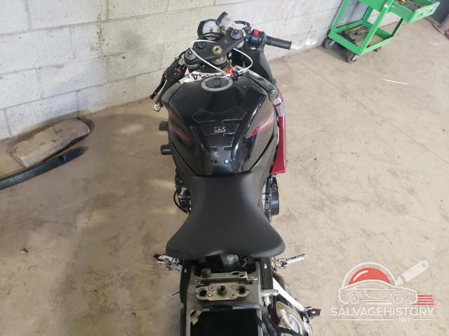 JS1GR7KA662105944 2006 SUZUKI GSX-R750 K photo no. 6