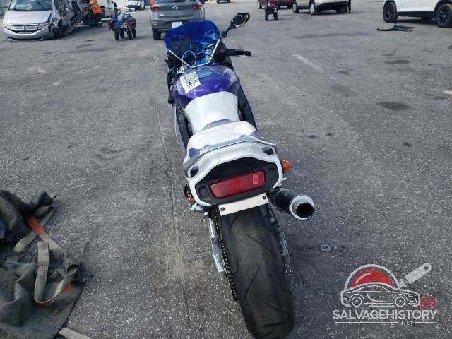 JS1GU75A1V2100109 1997 SUZUKI GSXR1100 photo no. 4