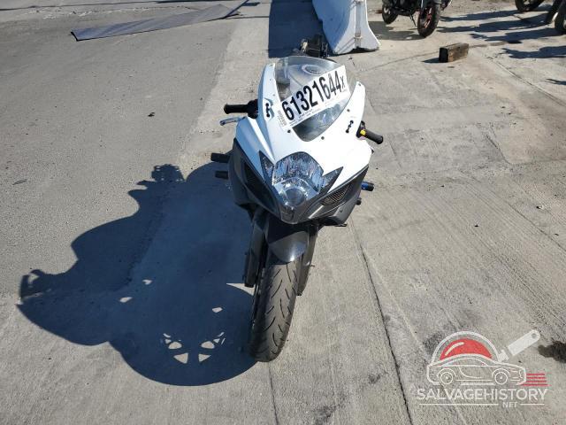 JS1GR7KAX72114292 2007 SUZUKI GSXR750 photo no. 2
