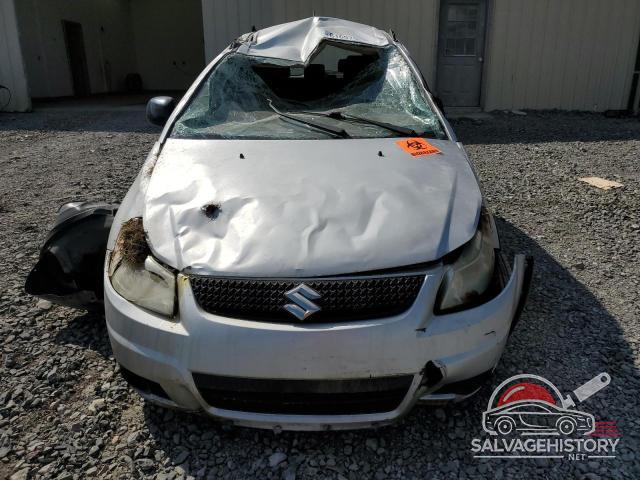 JS2YB5A37C6303576 2012 SUZUKI SX4 photo no. 5