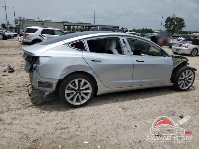 5YJ3E1EB0JF097282 2018 TESLA MODEL 3 photo no. 3
