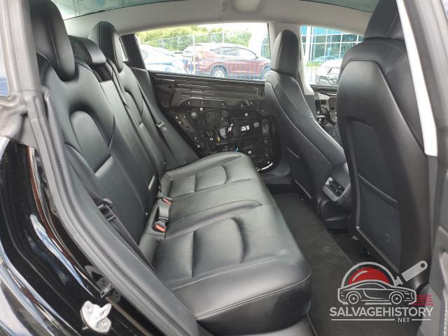 5YJ3E1EB4JF127416 2018 TESLA MODEL 3 photo no. 10