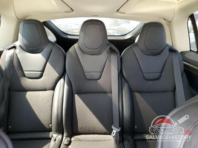 5YJXCAE26GF008671 2016 TESLA MODEL X photo no. 10