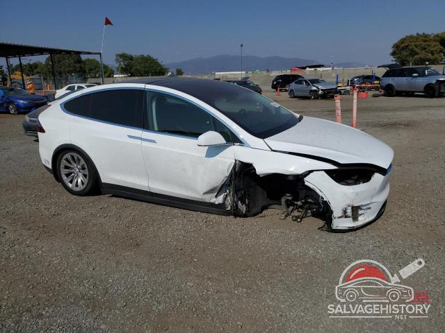 5YJXCAE26GF008671 2016 TESLA MODEL X photo no. 4