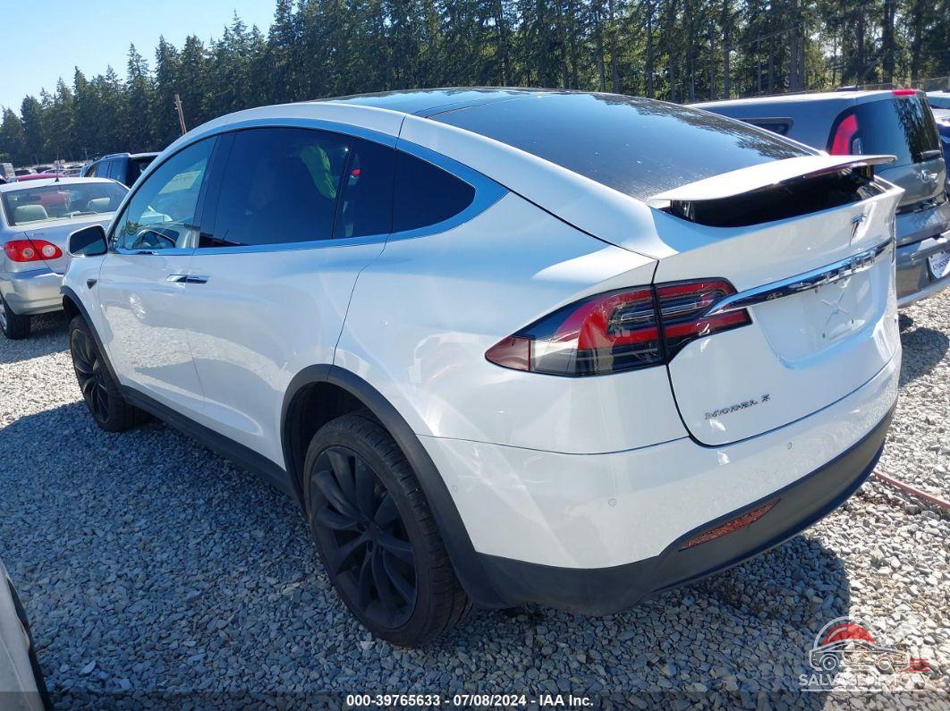 5YJXCDE29JF103413 2018 TESLA MODEL X photo no. 3