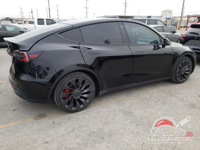 5YJYGDEF4MF209476 2021 TESLA MODEL Y photo no. 3