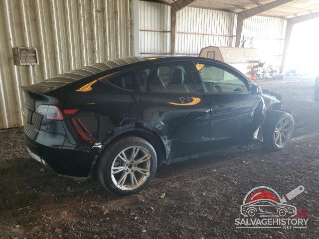 7SAYGDEEXNF332260 2022 TESLA MODEL Y photo no. 3