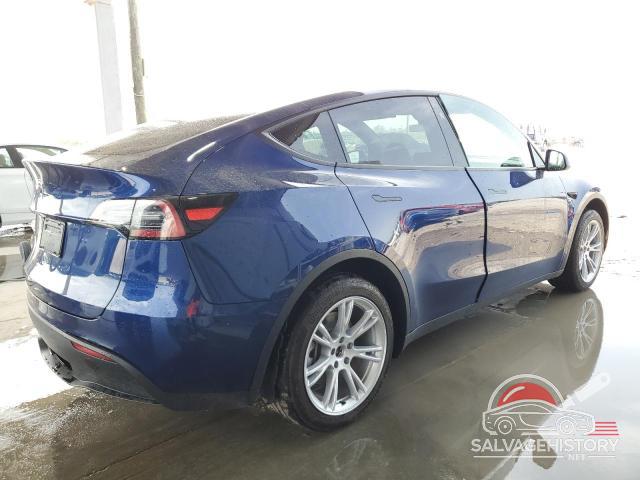 7SAYGDED6RF046029 2024 TESLA MODEL Y photo no. 3