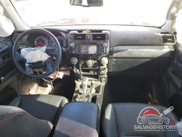 JTEBU5JR9K5716002 2019 TOYOTA 4RUNNER photo no. 8