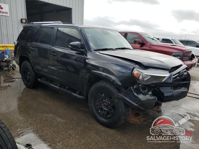 JTEFU5JR5R5309676 2024 TOYOTA 4RUNNER photo no. 4