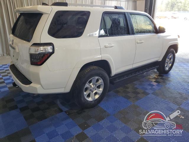 JTENU5JR4R6268835 2024 TOYOTA 4RUNNER photo no. 3