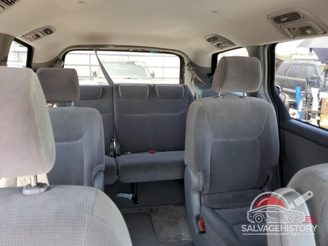 5TDZA23C14S176547 2004 TOYOTA All Models photo no. 10