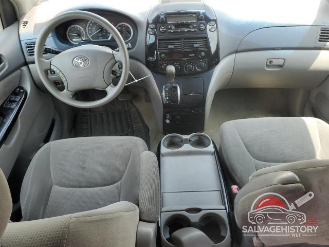 5TDZA23C44S005548 2004 TOYOTA All Models photo no. 8