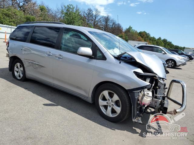 5TDKK3DC2CS229368 2012 TOYOTA All Models photo no. 4