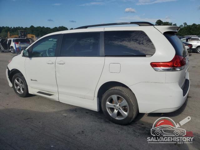 5TDKK3DC0DS347338 2013 TOYOTA All Models photo no. 2