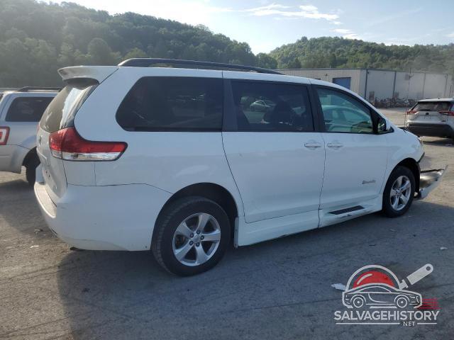 5TDKK3DC0DS347338 2013 TOYOTA All Models photo no. 3