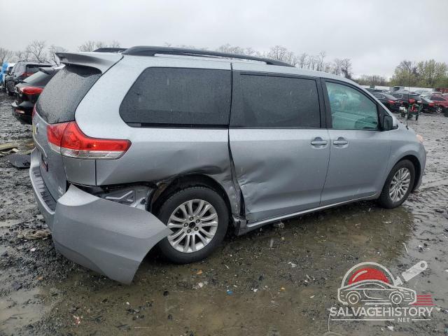 5TDYK3DC0DS366935 2013 TOYOTA All Models photo no. 3