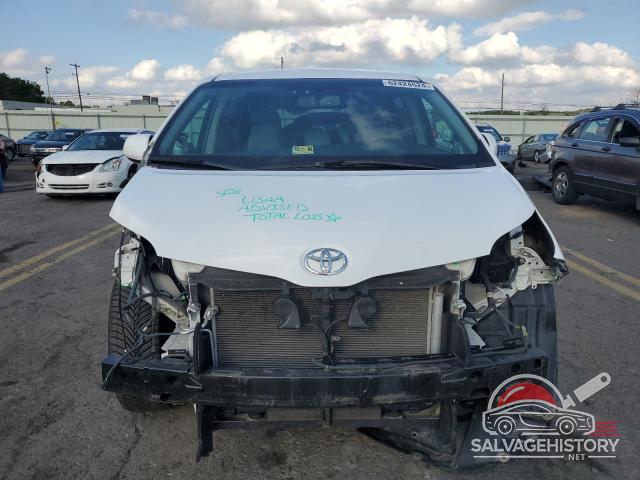 5TDKZ3DC9HS896750 2017 TOYOTA All Models photo no. 5