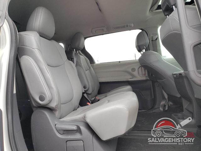 5TDYRKEC9MS026185 2021 TOYOTA All Models photo no. 11