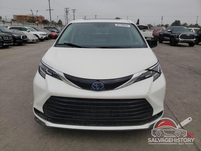 5TDYRKEC9MS026185 2021 TOYOTA All Models photo no. 5