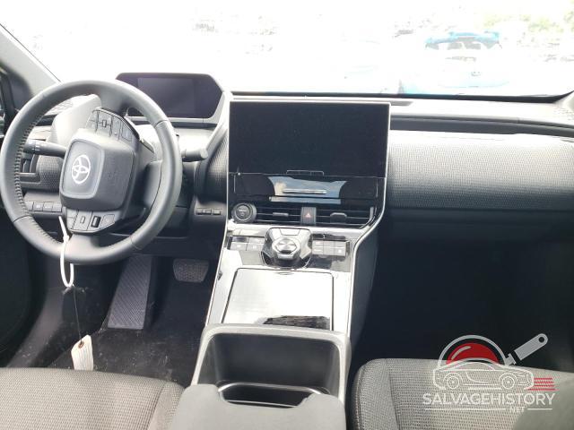JTMAAAAA5PA016844 2023 TOYOTA BZ4X XLE photo no. 8