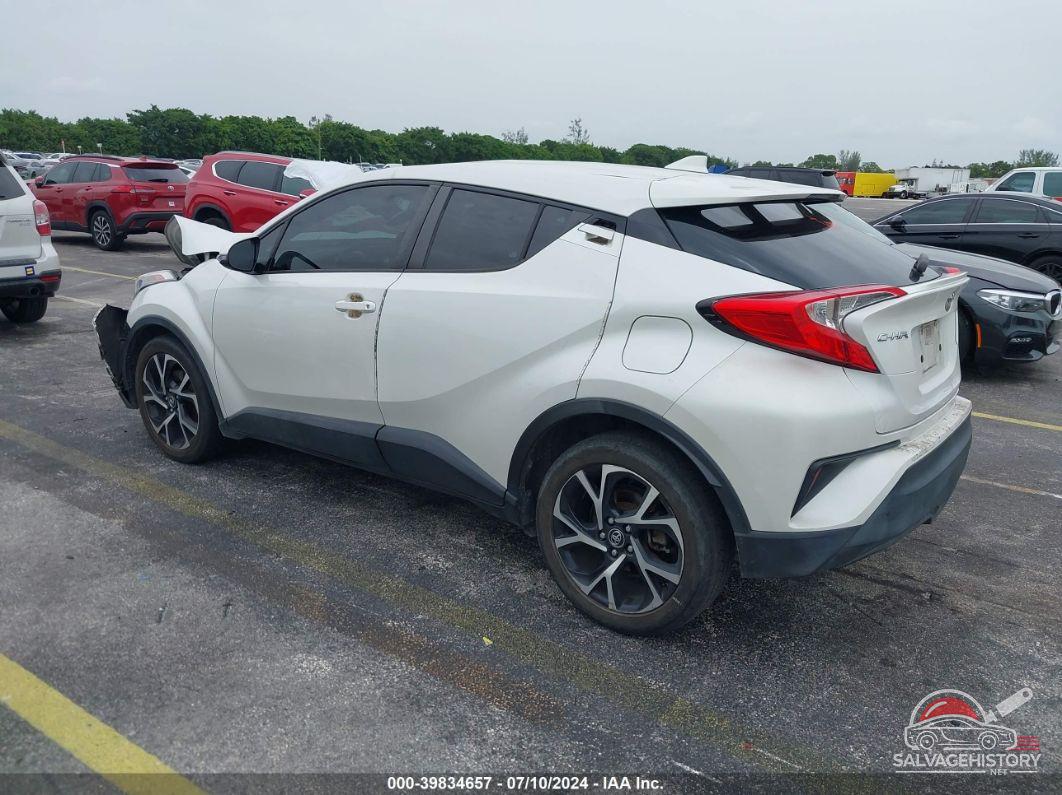 NMTKHMBX1JR053869 2018 TOYOTA C-HR photo no. 3