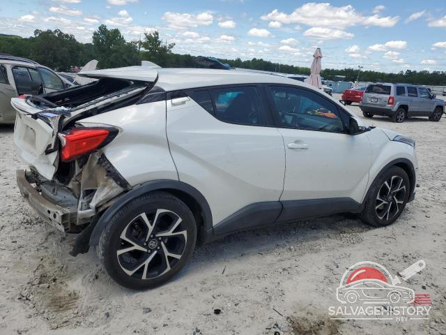 NMTKHMBX8JR041458 2018 TOYOTA C-HR photo no. 3