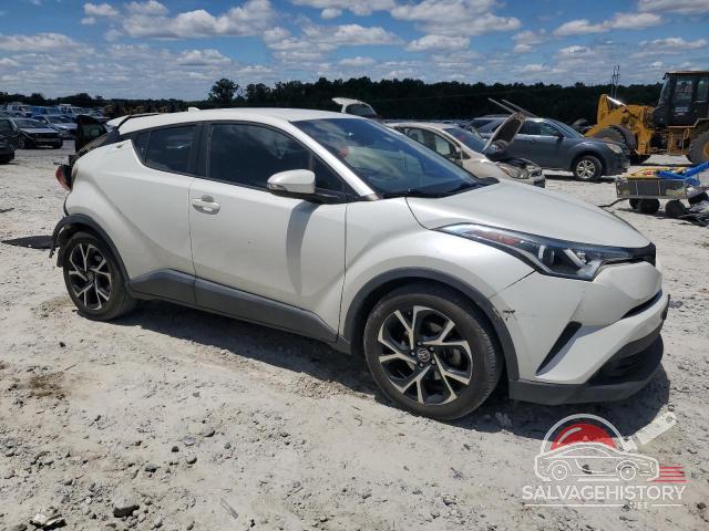 NMTKHMBX8JR041458 2018 TOYOTA C-HR photo no. 4