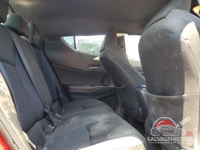 JTNKHMBX5L1074110 2020 TOYOTA C-HR photo no. 10