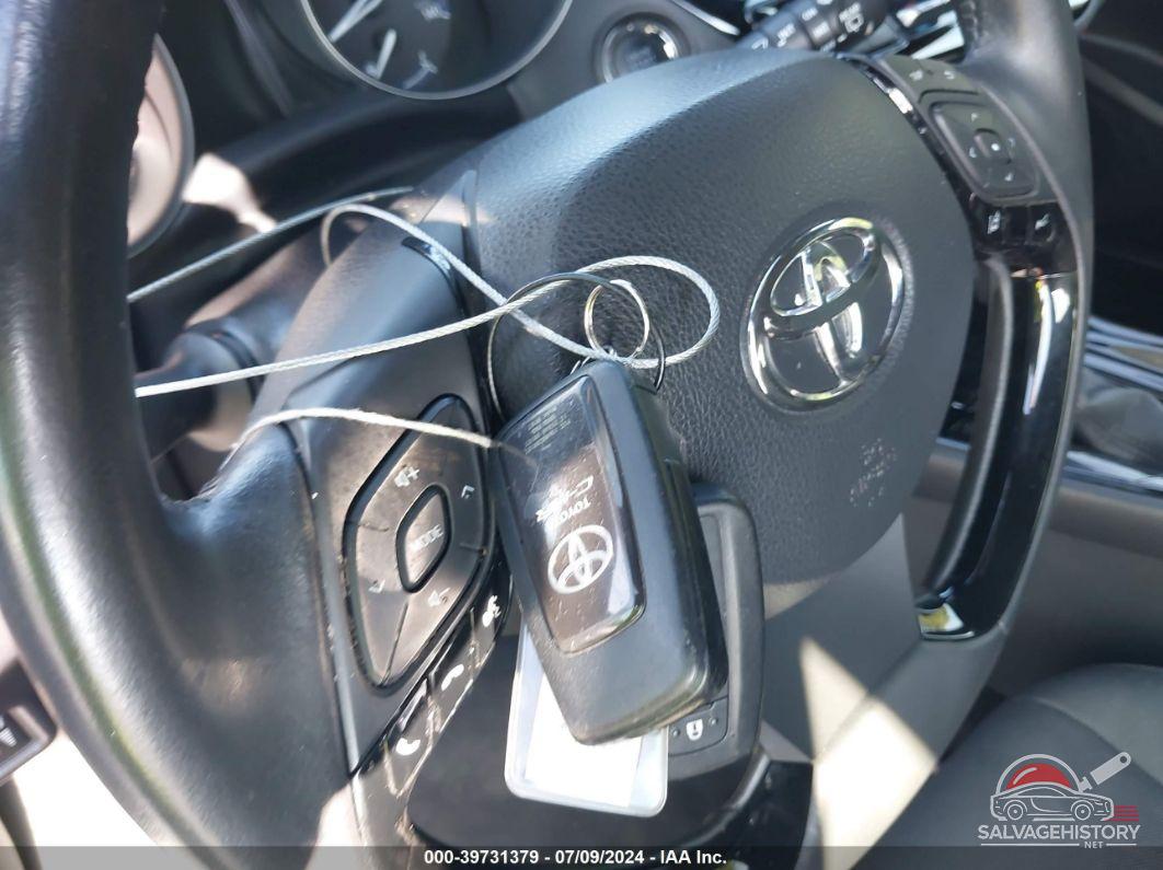 JTNKHMBX5M1102389 2021 TOYOTA C-HR photo no. 11