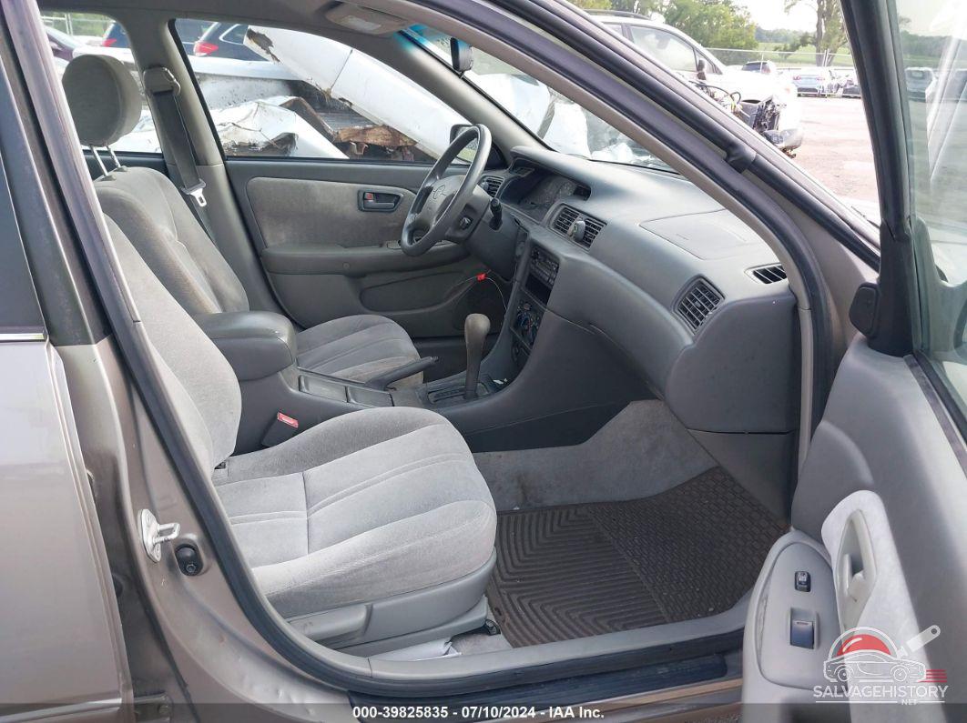 4T1BG22K0WU296889 1998 TOYOTA CAMRY photo no. 5