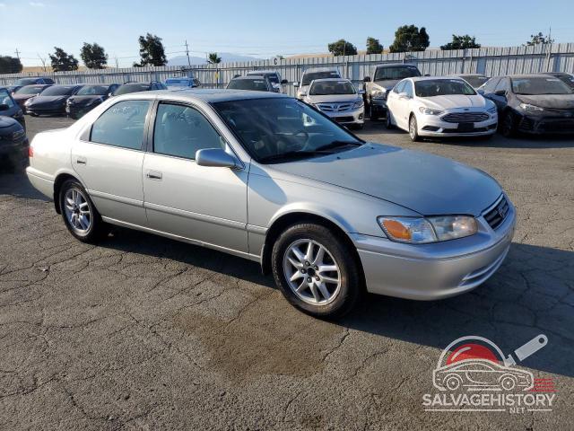 4T1BF28K0YU113617 2000 TOYOTA CAMRY photo no. 4