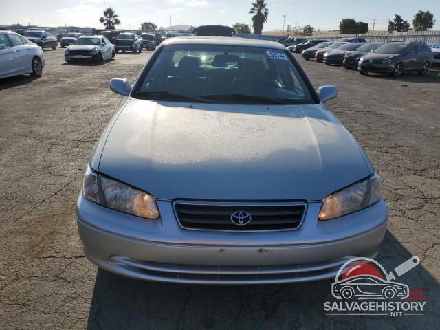 4T1BF28K0YU113617 2000 TOYOTA CAMRY photo no. 5