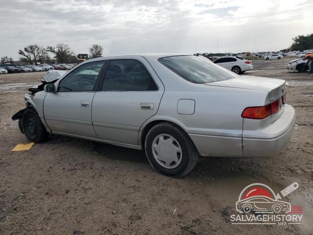 4T1BG22K5YU640283 2000 TOYOTA CAMRY photo no. 2